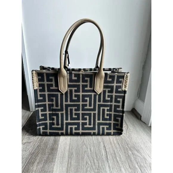 BALMAIN Khaki & Black B-Army 36 Monogram Jacquard Tote $1495 - Picture 8 of 13